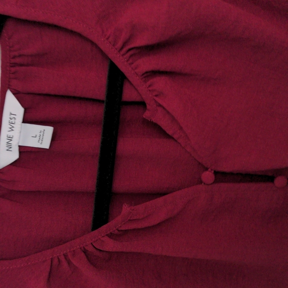 Nine West Size L Maroon Button Down Top - Picture 2 of 5